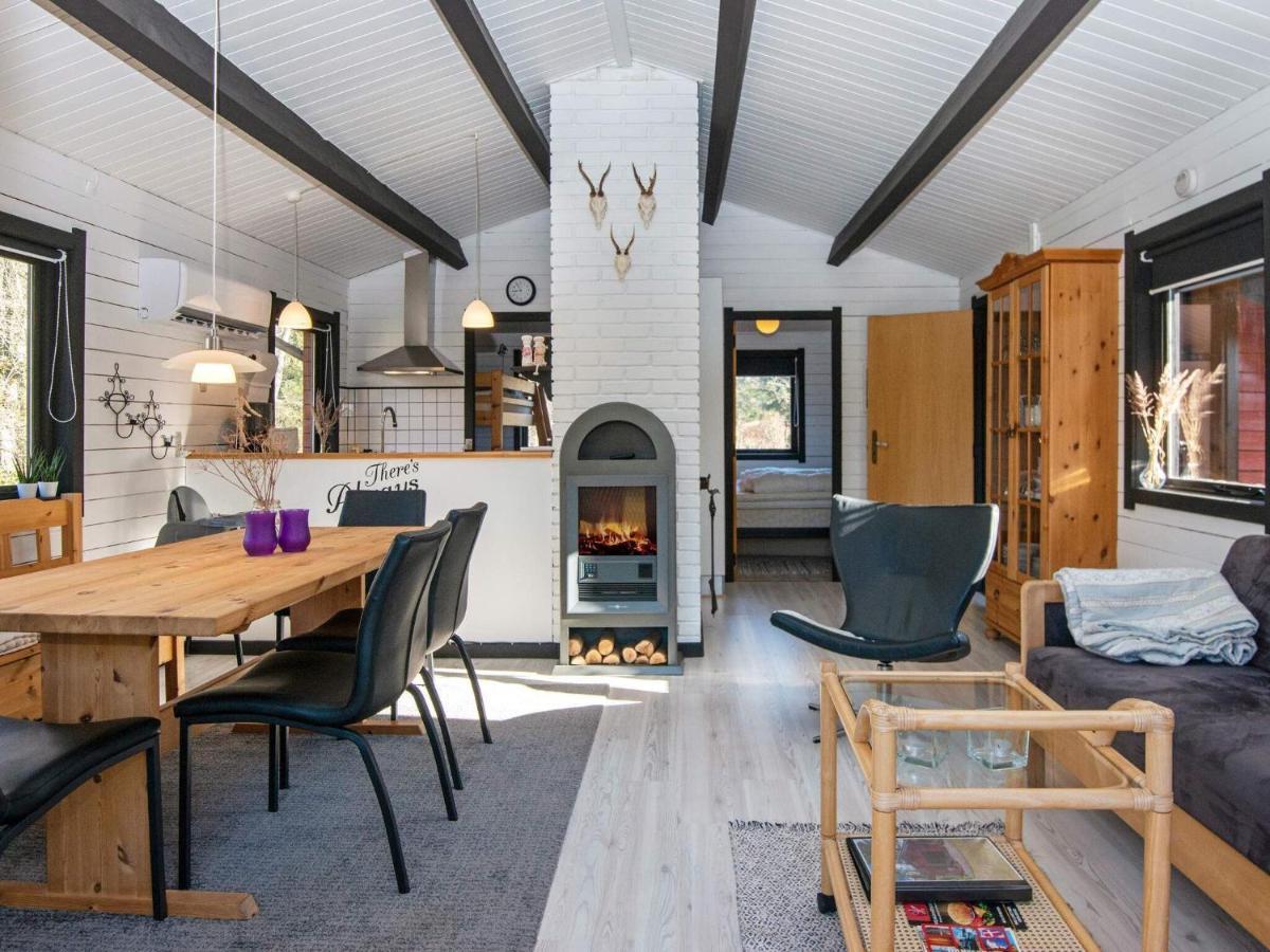 4 Person Holiday Home In Nibe Buitenkant foto