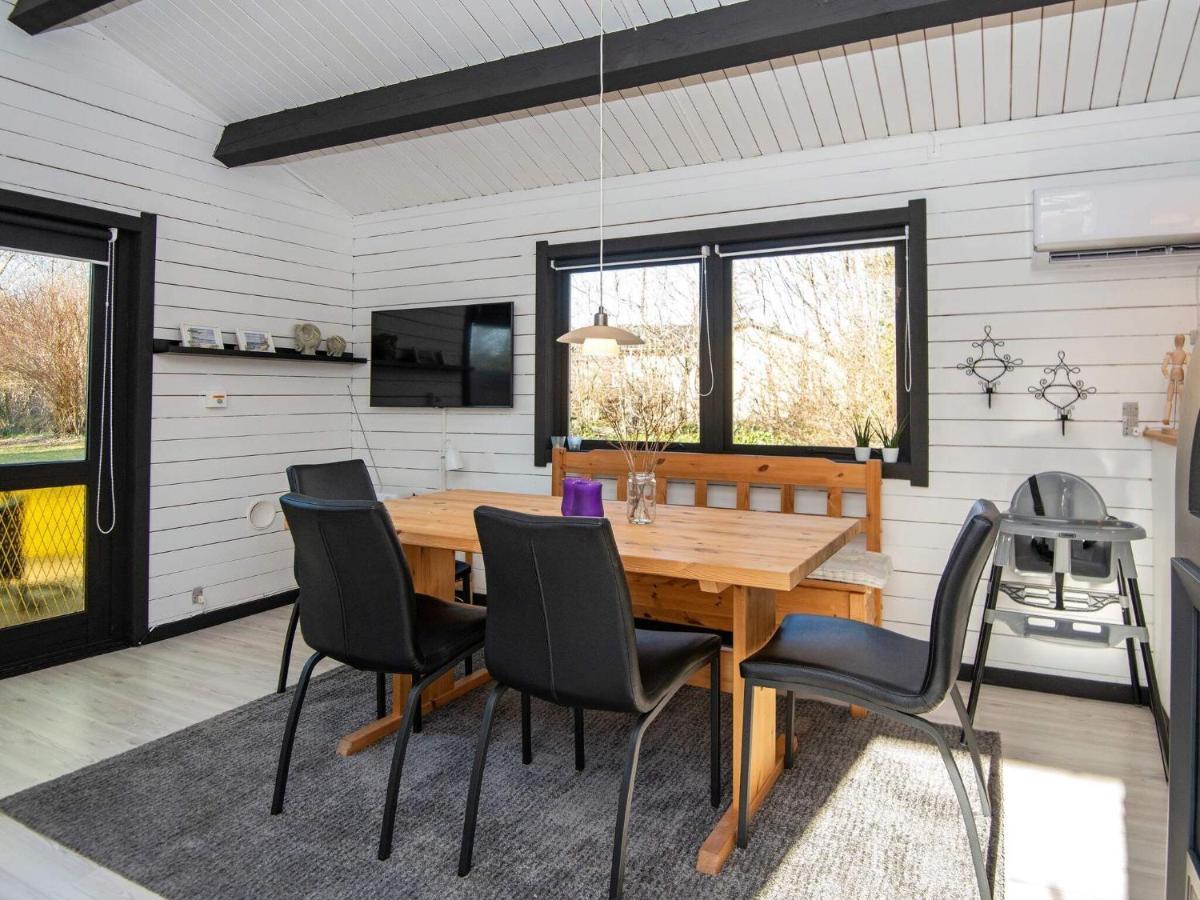 4 Person Holiday Home In Nibe Buitenkant foto